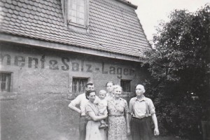 Historische Aufnahme nach 1906 – das Brauhaus diente als Salzlager der Familie Heinze